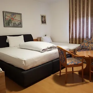 Dietrich Hotel